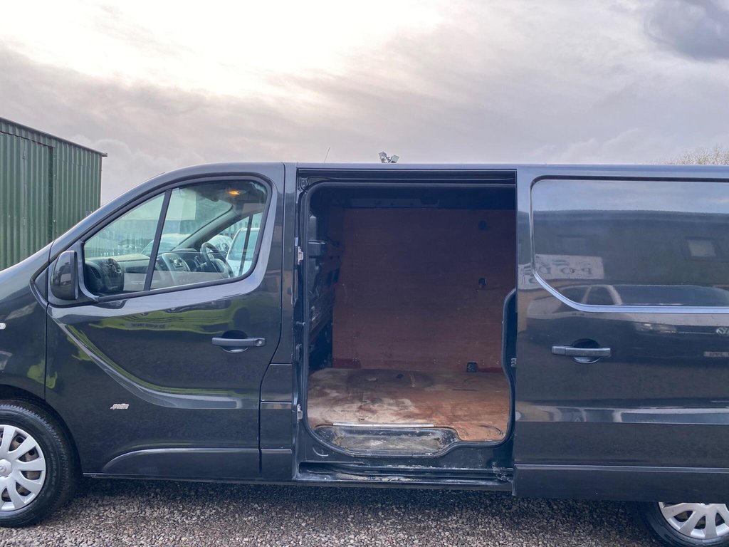 Used Vauxhall Vivaro 2015 for sale - 77621145: Photo 50