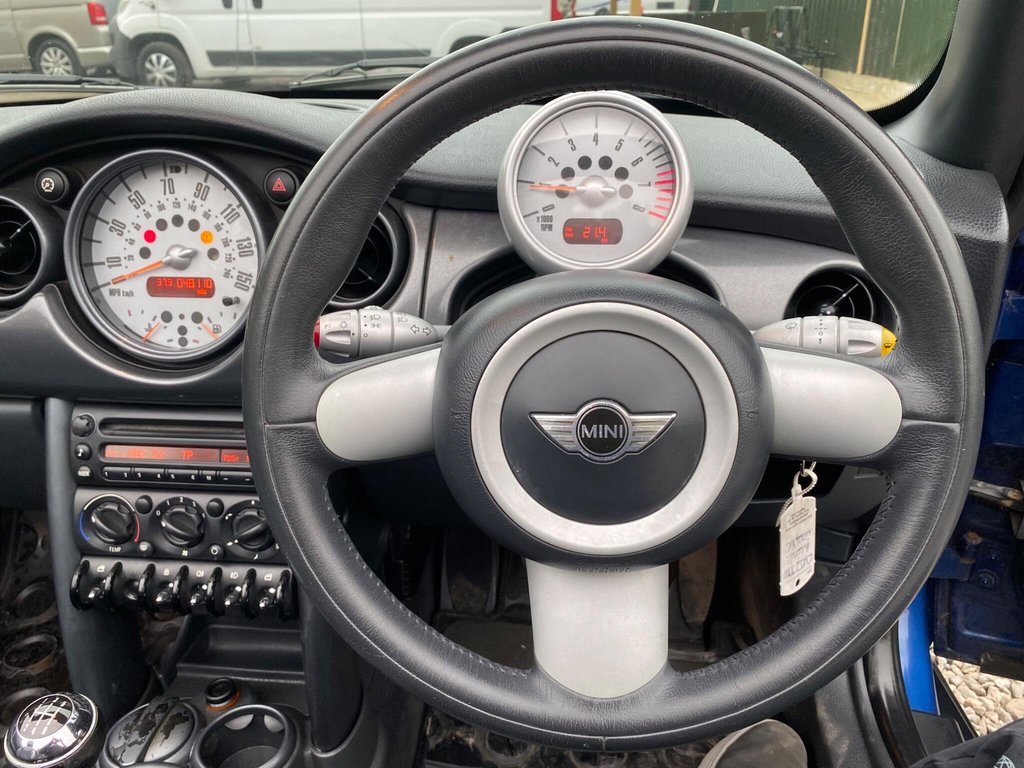 Used MINI Convertible 2007 for sale - 76345624: Photo 34