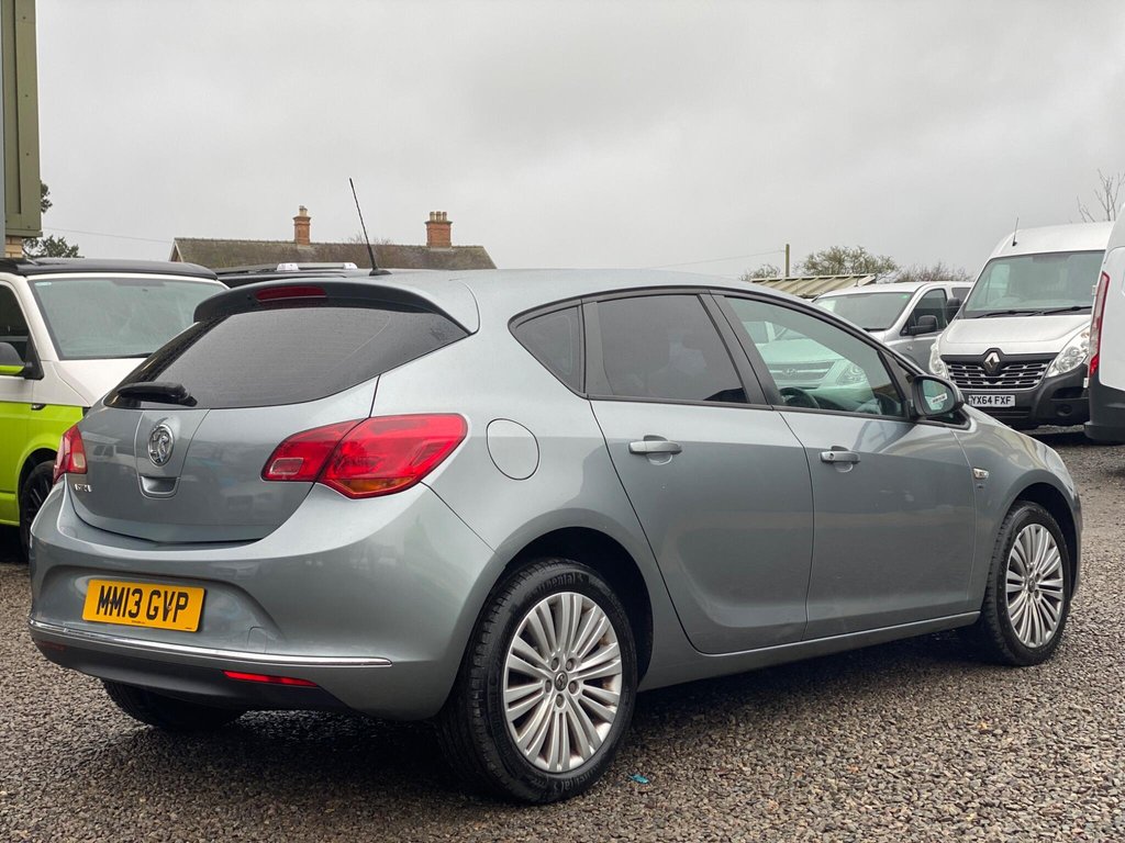 Used Vauxhall Astra 2013 for sale - 77547099: Photo 5