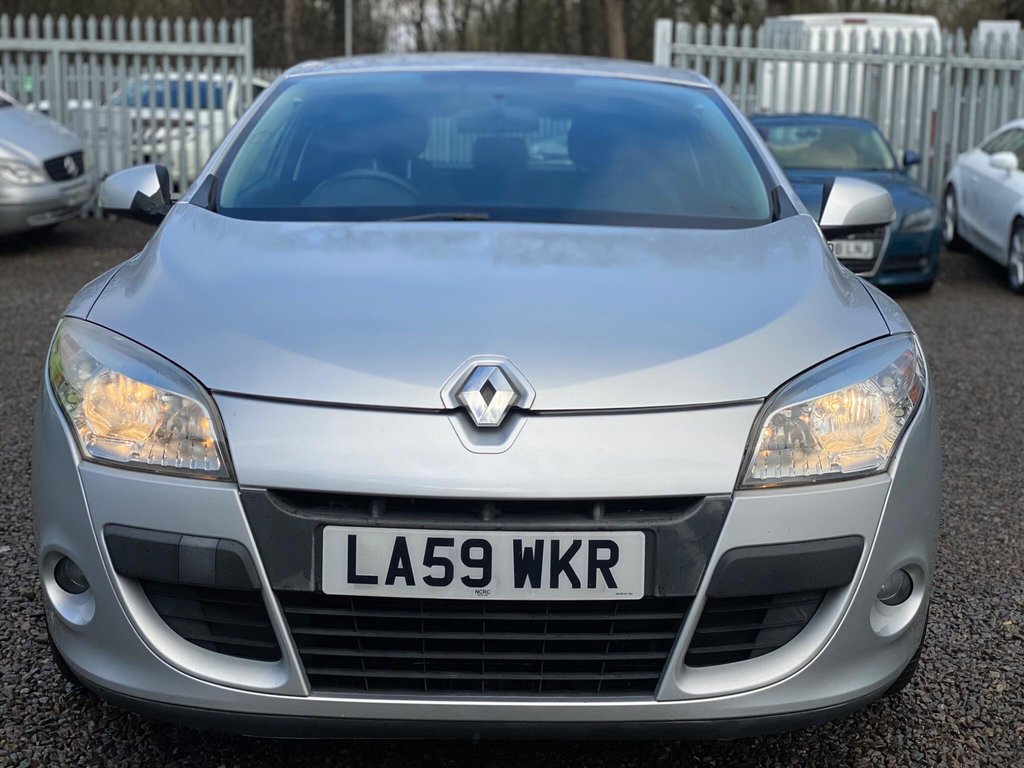 Used Renault Megane 2010 for sale - 77236388: Photo 12