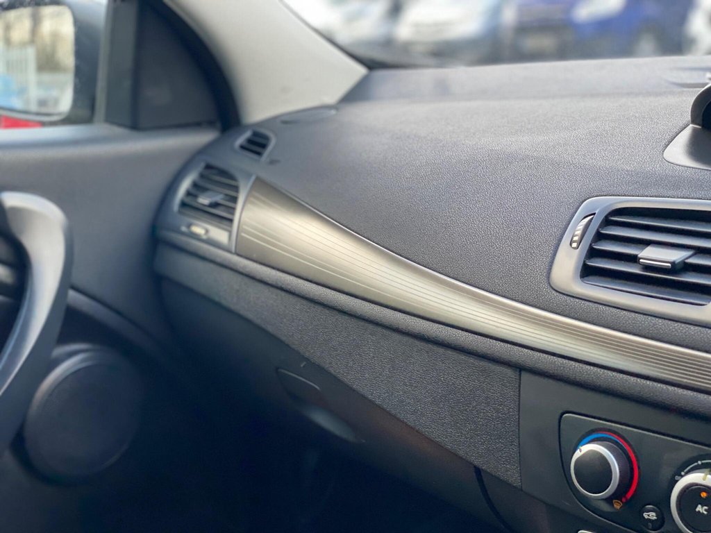 Used Renault Megane 2010 for sale - 77236388: Photo 32