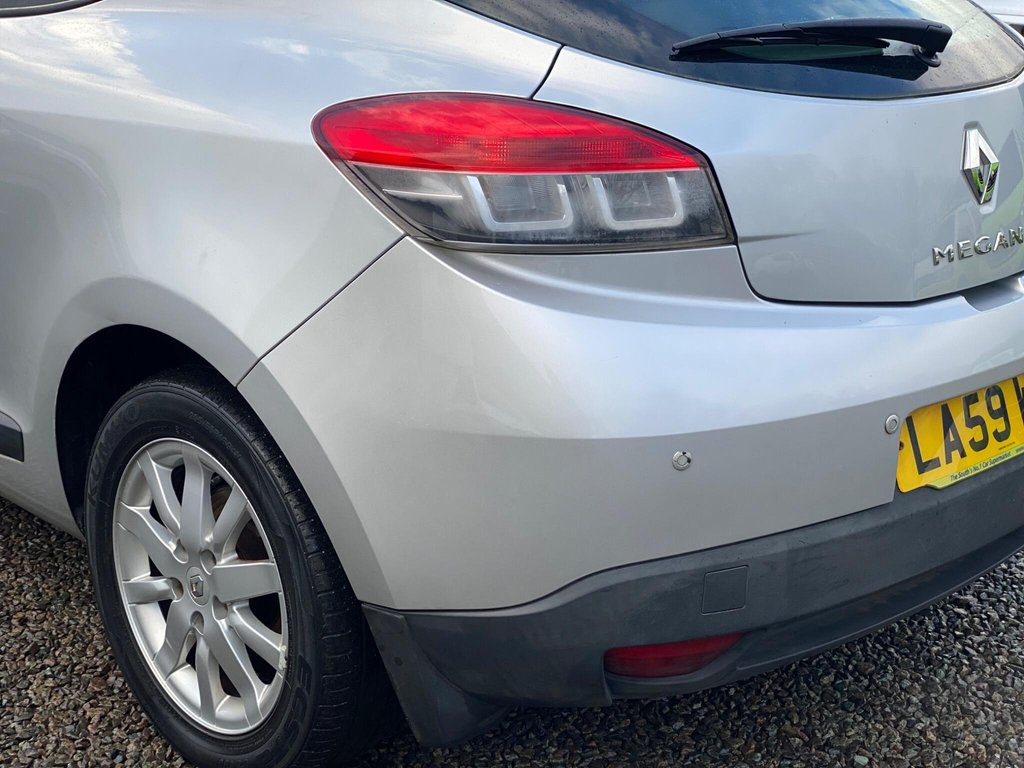 Used Renault Megane 2010 for sale - 77236388: Photo 48