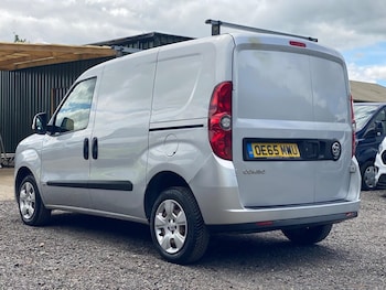 Used Vauxhall Combo 2016 for sale - 78824295: Photo