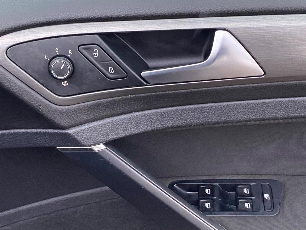 Used Volkswagen Golf 2013 for sale - 77703926: Photo 21