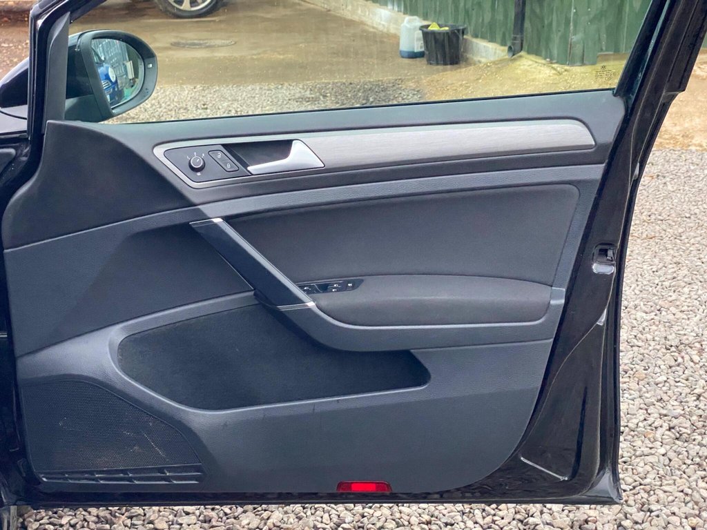 Used Volkswagen Golf 2013 for sale - 77703926: Photo 22