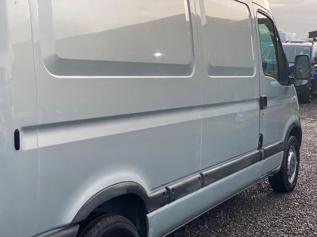 Used Nissan Interstar 2010 for sale - 76867797: Photo 35