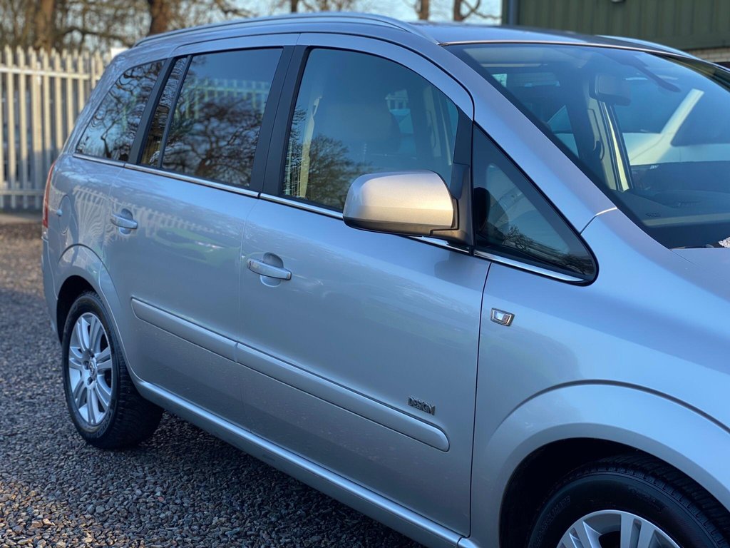 Used Vauxhall Zafira 2013 for sale - 77007252: Photo 24
