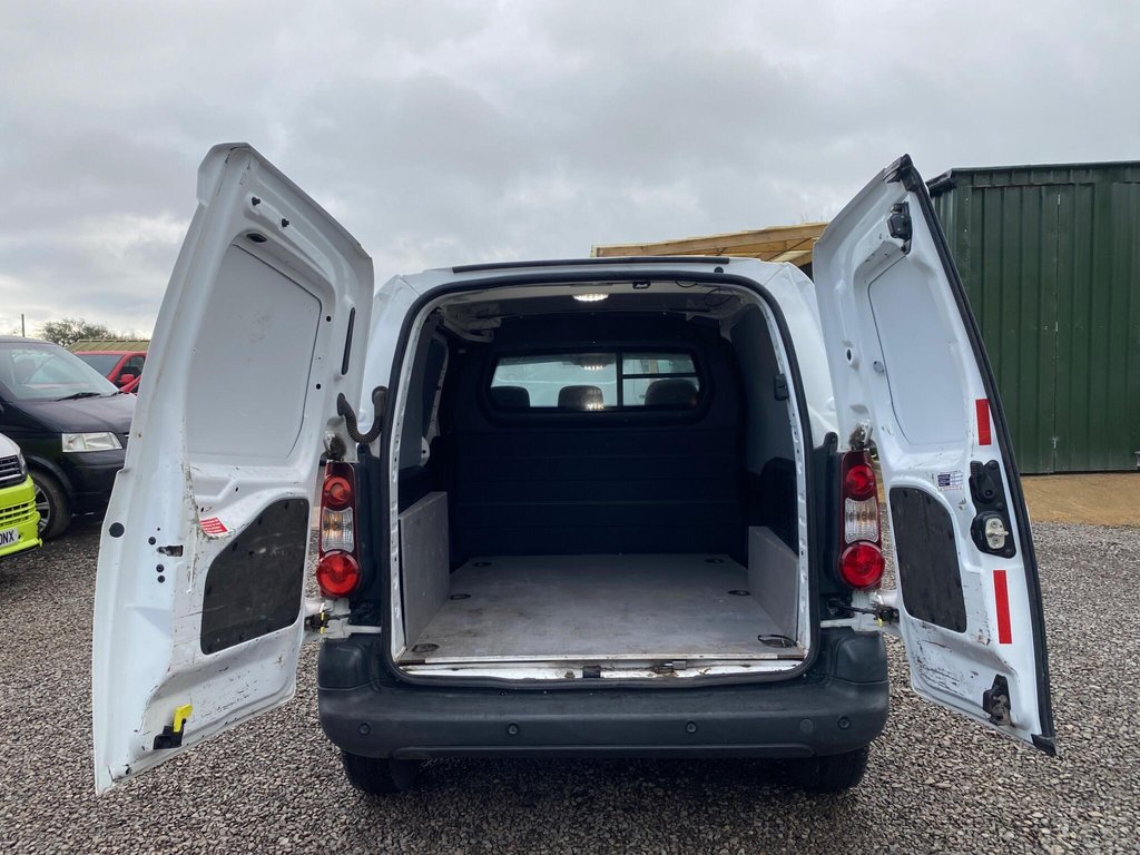 Used Peugeot Partner 2015 for sale - 77525896: Photo 13
