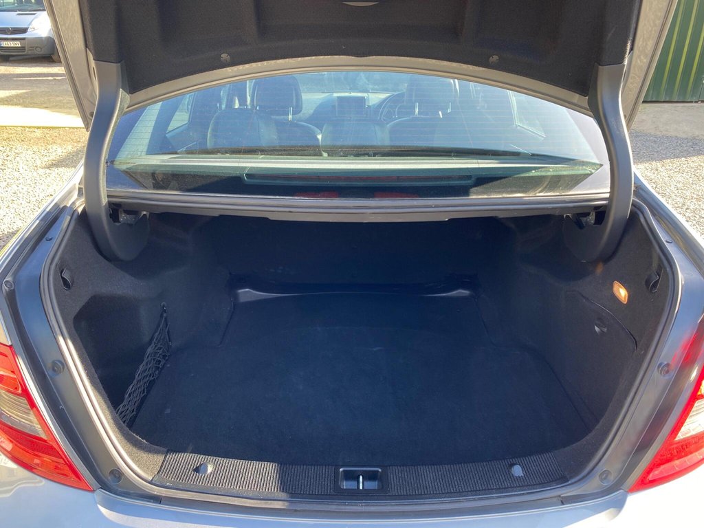 Used Mercedes-Benz C Class 2009 for sale - 77841335: Photo 14