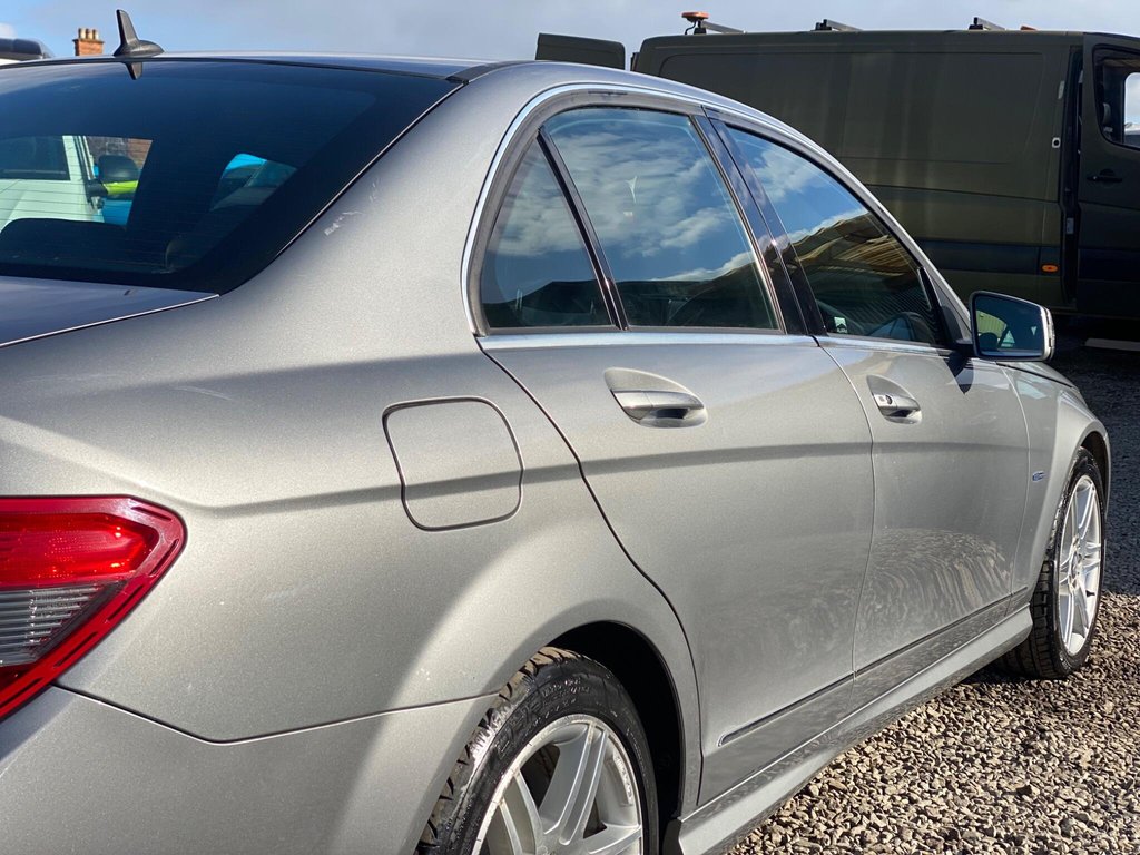 Used Mercedes-Benz C Class 2009 for sale - 77841335: Photo 34