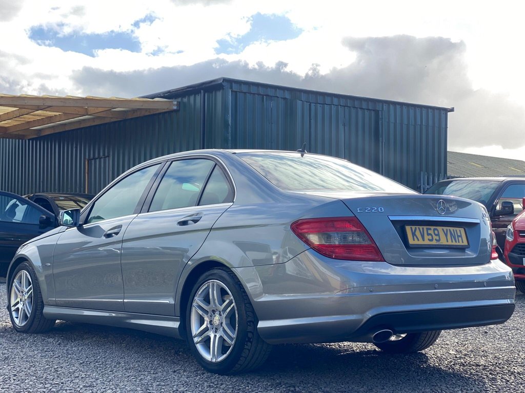 Used Mercedes-Benz C Class 2009 for sale - 77841335: Photo 4