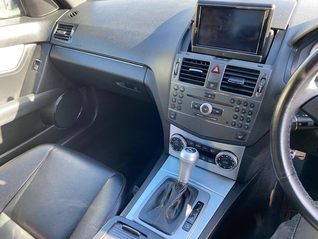 Used Mercedes-Benz C Class 2009 for sale - 77841335: Photo 8