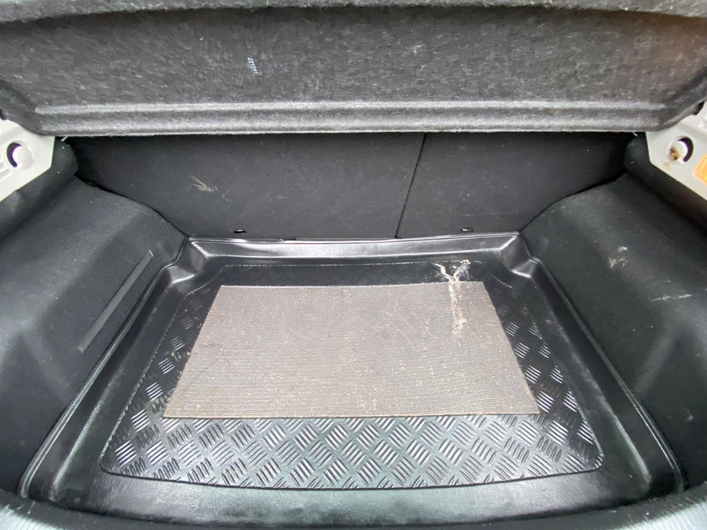 Used Peugeot 207 2010 for sale - 77293204: Photo 14