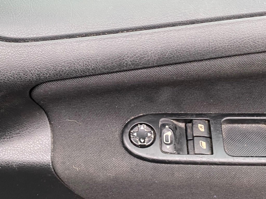 Used Peugeot 207 2010 for sale - 77293204: Photo 29