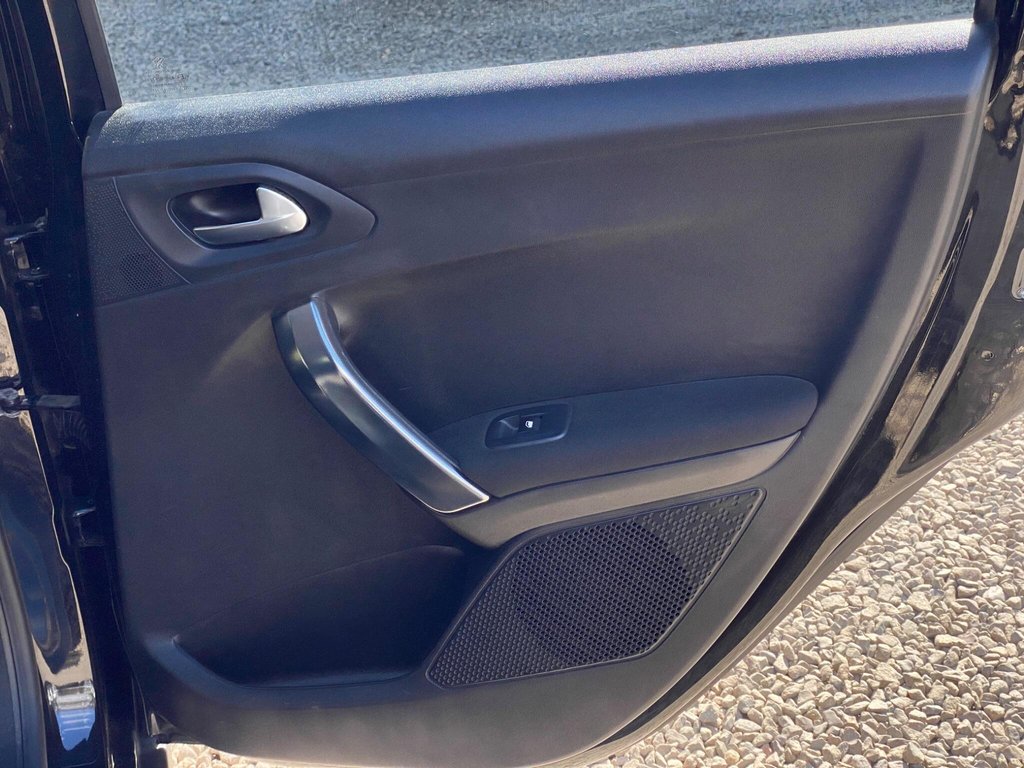 Used Peugeot 2008 2016 for sale - 78096779: Photo 47