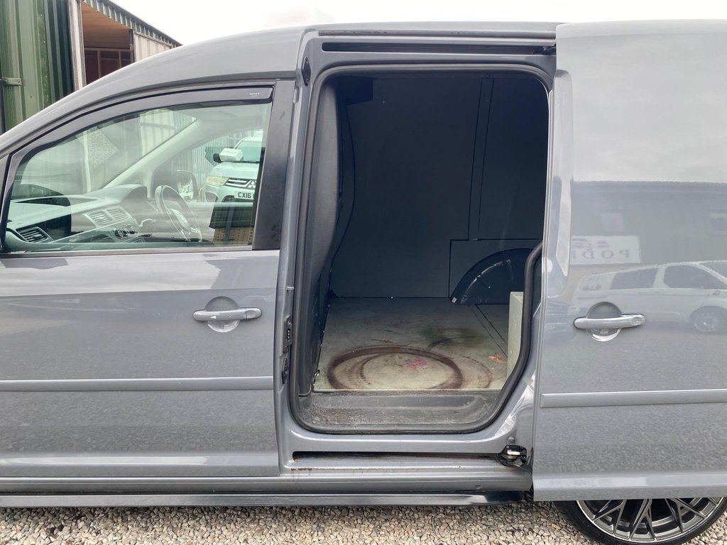 Used Volkswagen Caddy 2018 for sale - 76914704: Photo 48