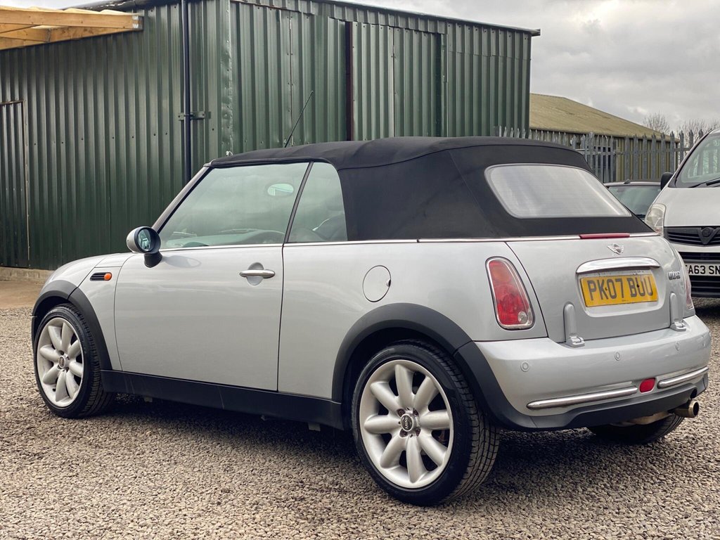 Used MINI Convertible 2007 for sale - 77685302: Photo 18