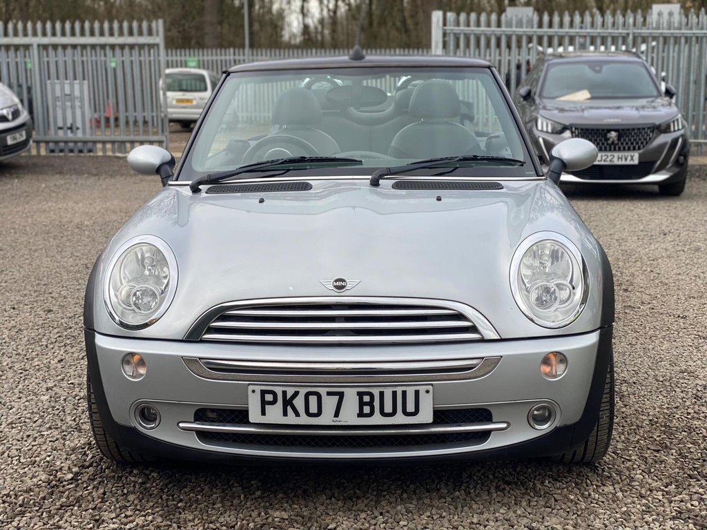 Used MINI Convertible 2007 for sale - 77685302: Photo 24