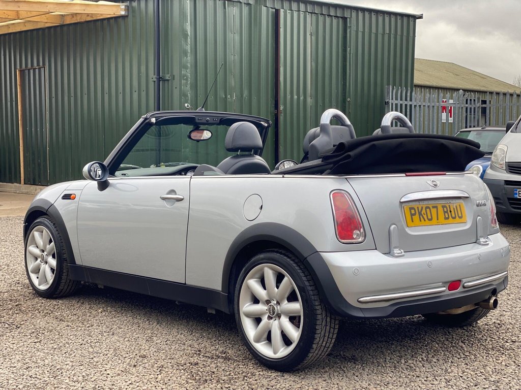 Used MINI Convertible 2007 for sale - 77685302: Photo 4