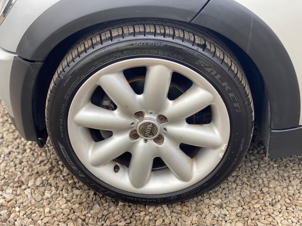 Used MINI Convertible 2007 for sale - 77685302: Photo 42