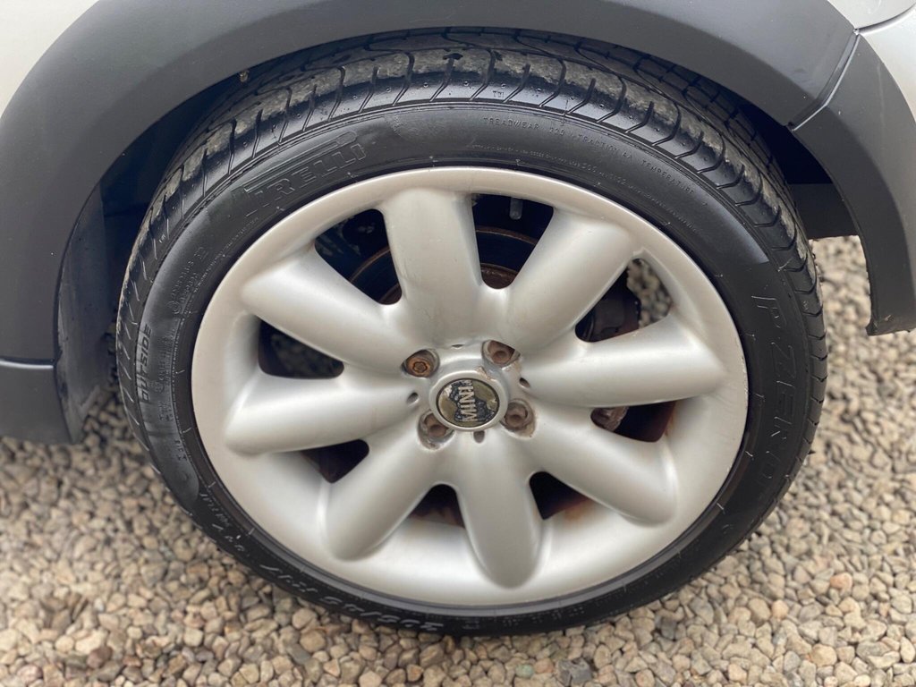 Used MINI Convertible 2007 for sale - 77685302: Photo 44