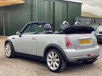 Used MINI Convertible 2007 for sale - 77685302: Photo