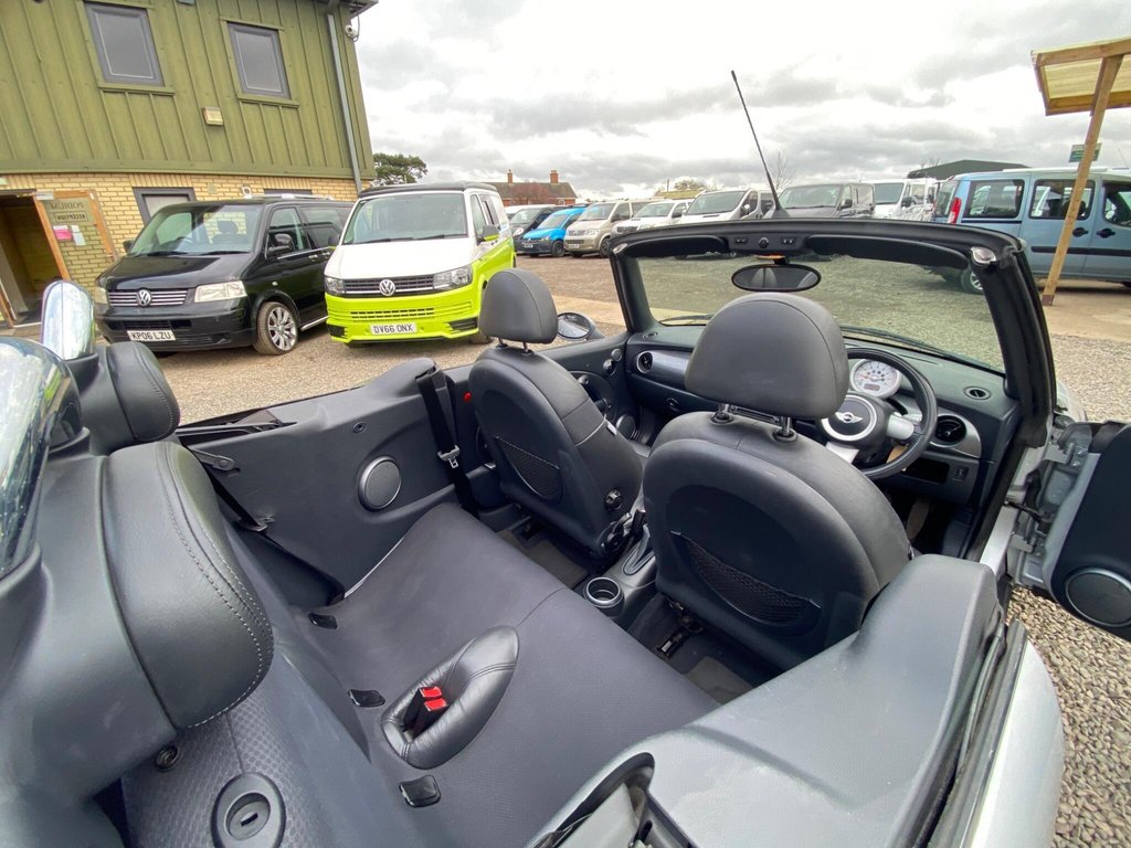 Used MINI Convertible 2007 for sale - 77685302: Photo 7
