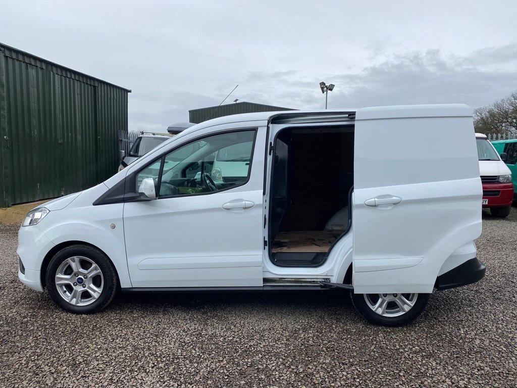 Used Ford Transit Courier 2021 for sale - 77632031: Photo 14