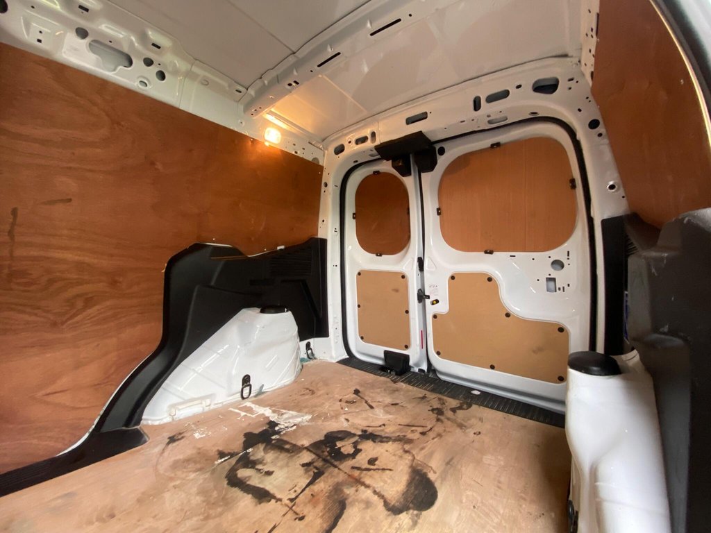 Used Ford Transit Courier 2021 for sale - 77632031: Photo 16
