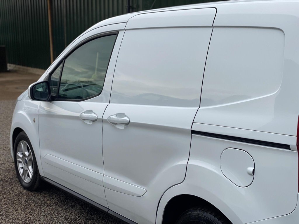 Used Ford Transit Courier 2021 for sale - 77632031: Photo 30