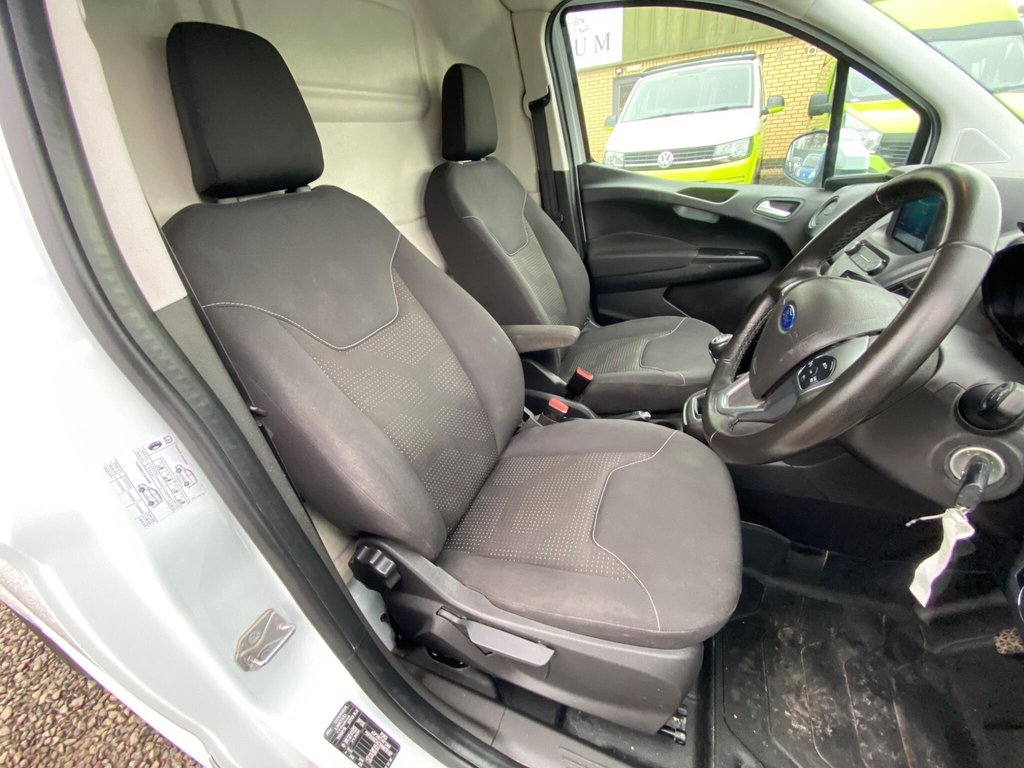 Used Ford Transit Courier 2021 for sale - 77632031: Photo 34