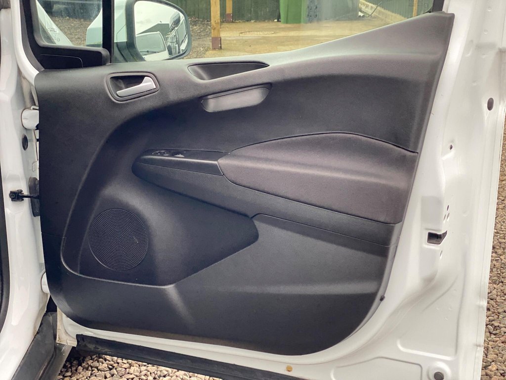 Used Ford Transit Courier 2021 for sale - 77632031: Photo 44