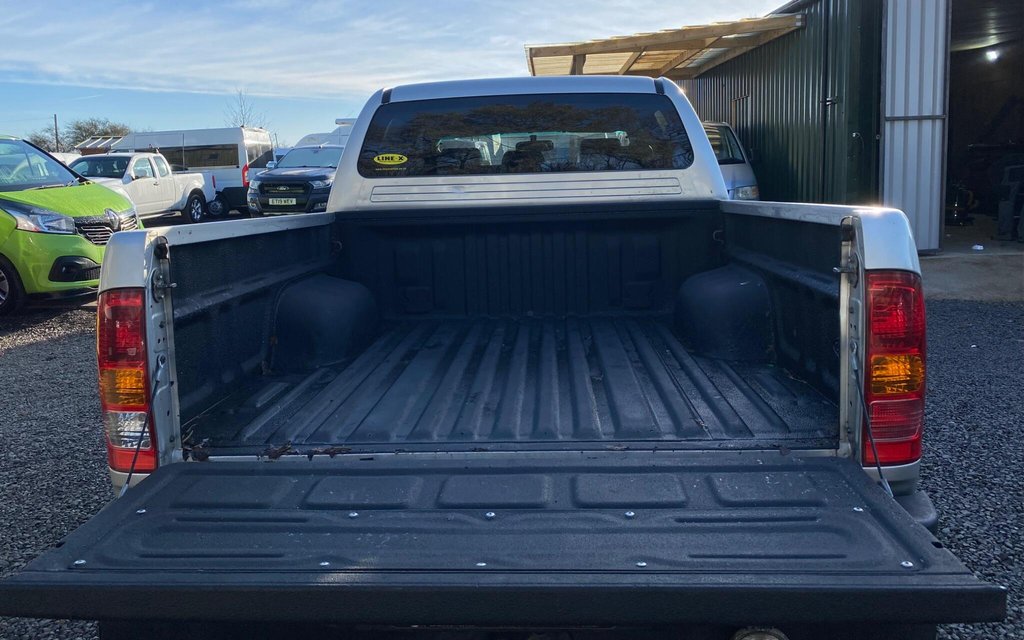 Used Toyota Hilux 2011 for sale - 76711141: Photo 10