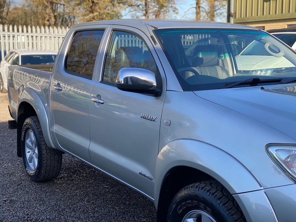 Used Toyota Hilux 2011 for sale - 76711141: Photo 17