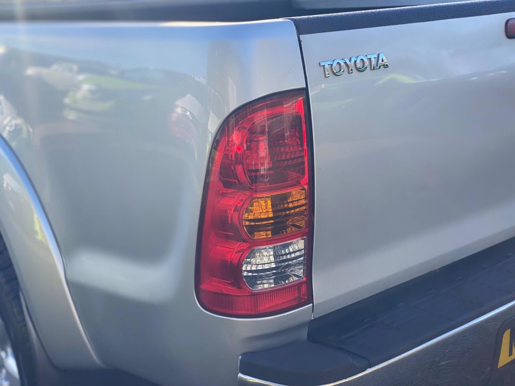 Used Toyota Hilux 2011 for sale - 76711141: Photo 19