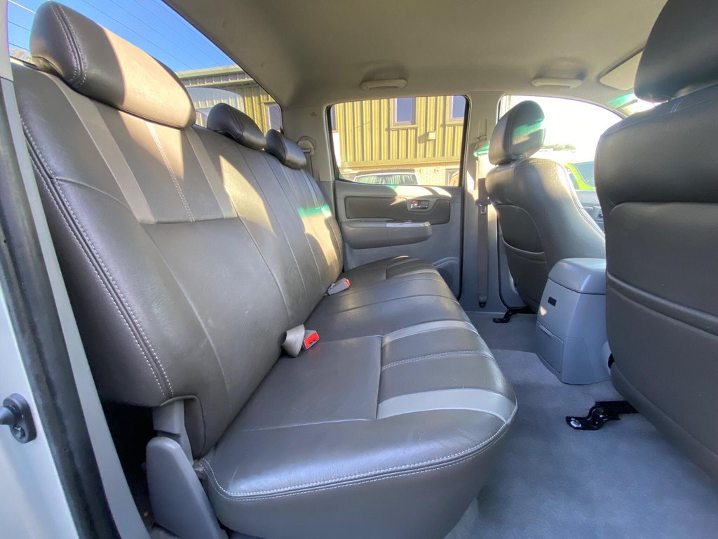 Used Toyota Hilux 2011 for sale - 76711141: Photo 40