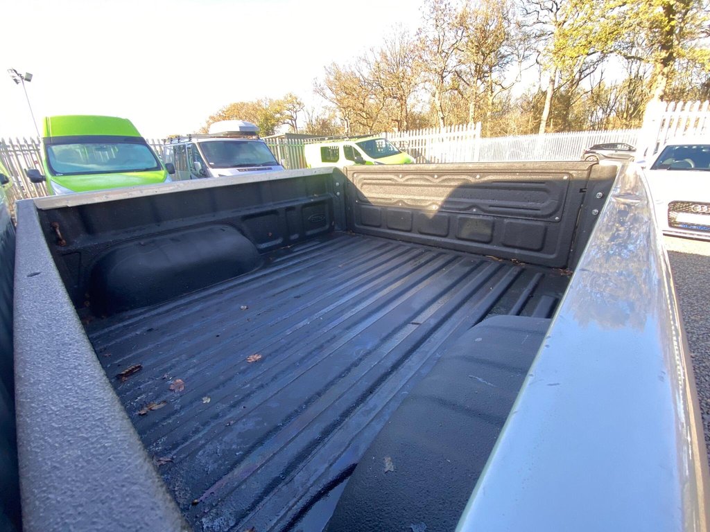 Used Toyota Hilux 2011 for sale - 76711141: Photo 49