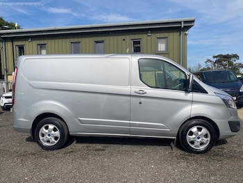 Used Ford Transit Custom 2016 for sale - 79472943: Photo