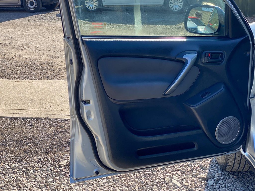 Used Toyota RAV4 2005 for sale - 77241571: Photo 45