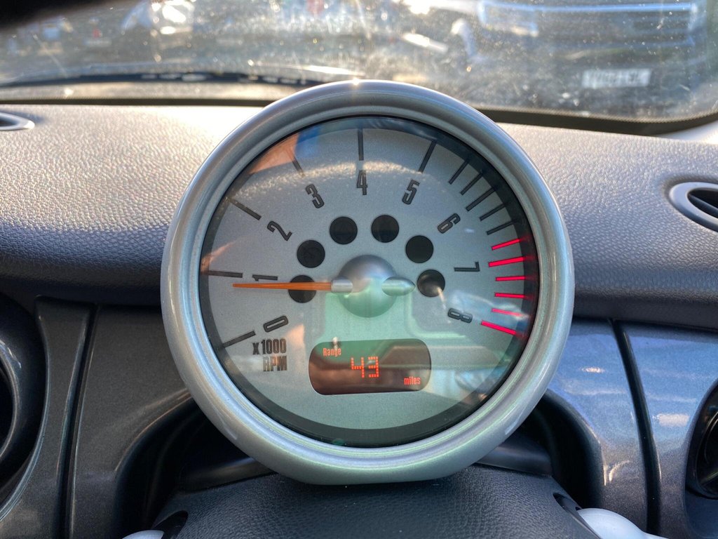 Used MINI Hatch 2003 for sale - 77315987: Photo 10
