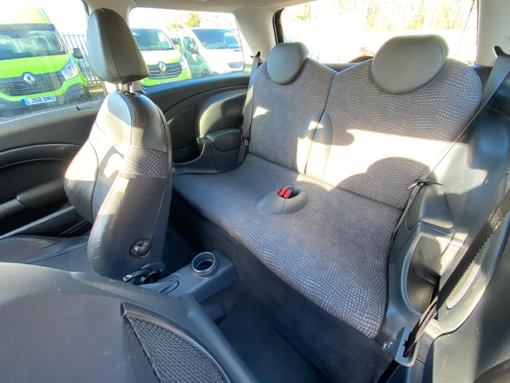 Used MINI Hatch 2003 for sale - 77315987: Photo 13