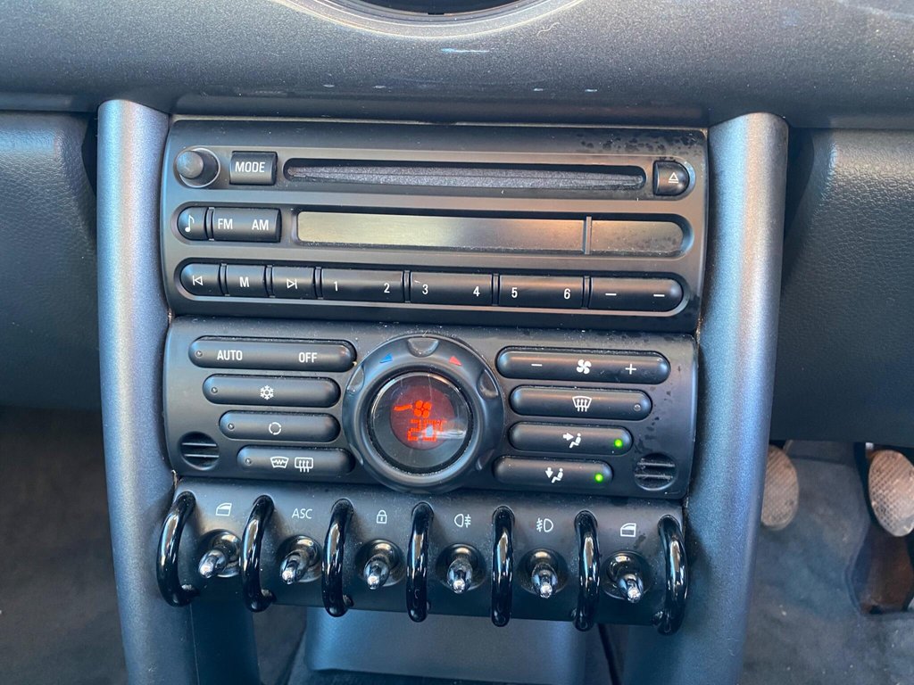 Used MINI Hatch 2003 for sale - 77315987: Photo 31