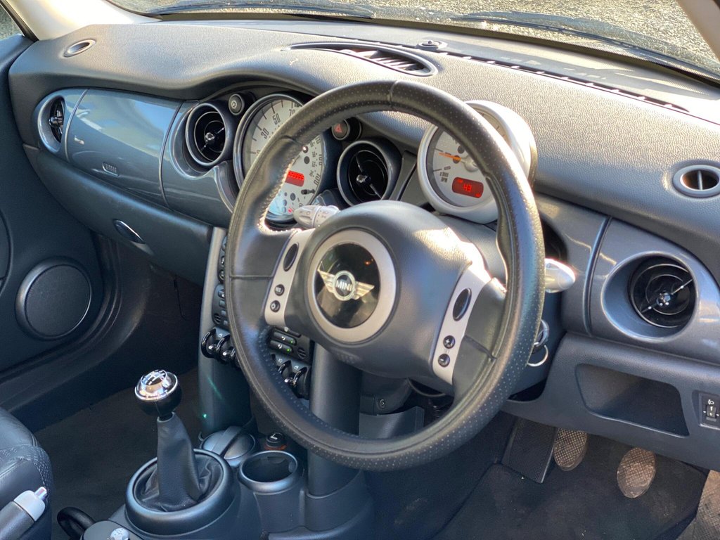 Used MINI Hatch 2003 for sale - 77315987: Photo 6