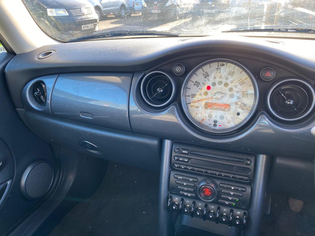 Used MINI Hatch 2003 for sale - 77315987: Photo 9