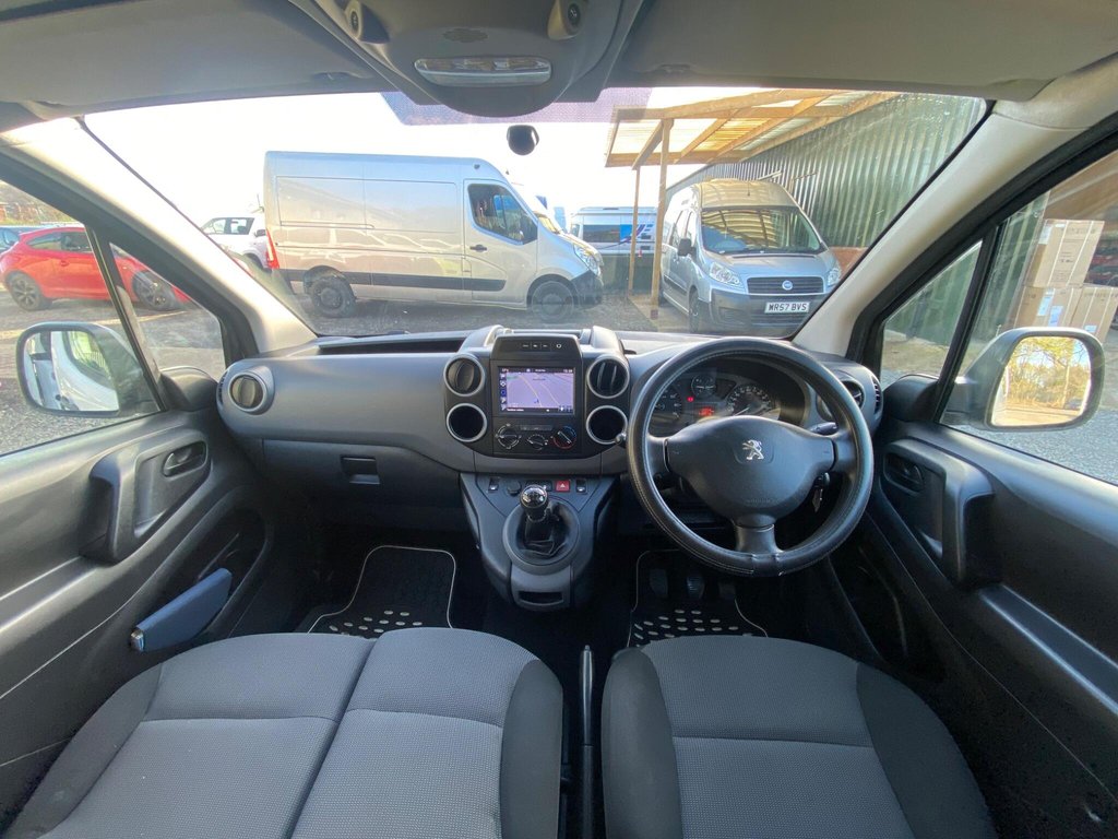 Used Peugeot Partner 2017 for sale - 76582809: Photo 15