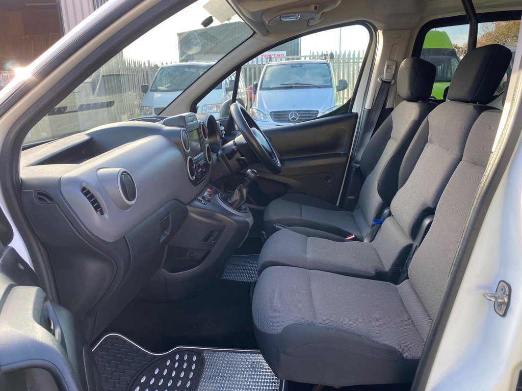 Used Peugeot Partner 2017 for sale - 76582809: Photo 17