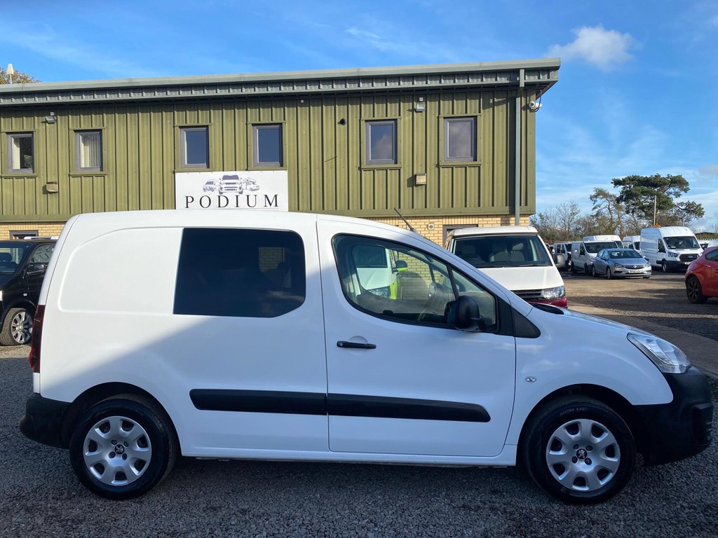 Used Peugeot Partner 2017 for sale - 76582809: Photo 23