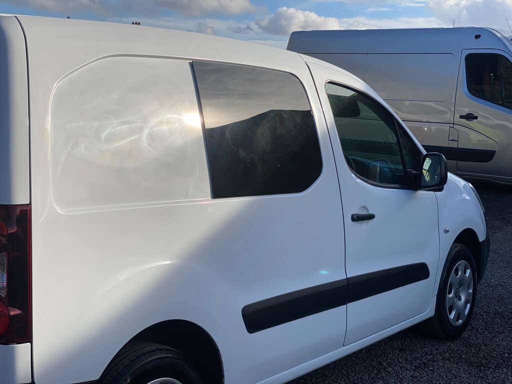 Used Peugeot Partner 2017 for sale - 76582809: Photo 33