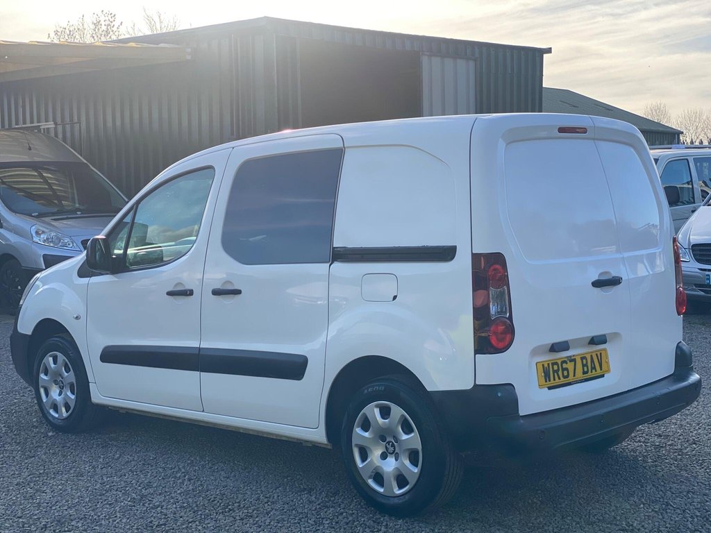 Used Peugeot Partner 2017 for sale - 76582809: Photo 4