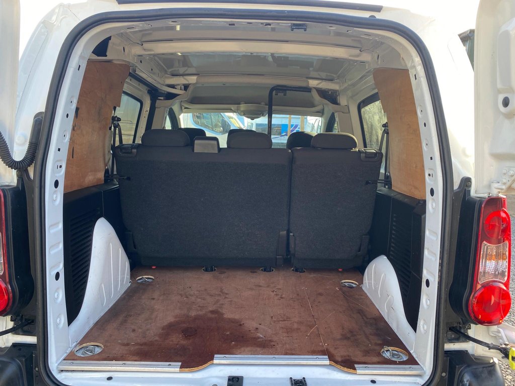 Used Peugeot Partner 2017 for sale - 76582809: Photo 43